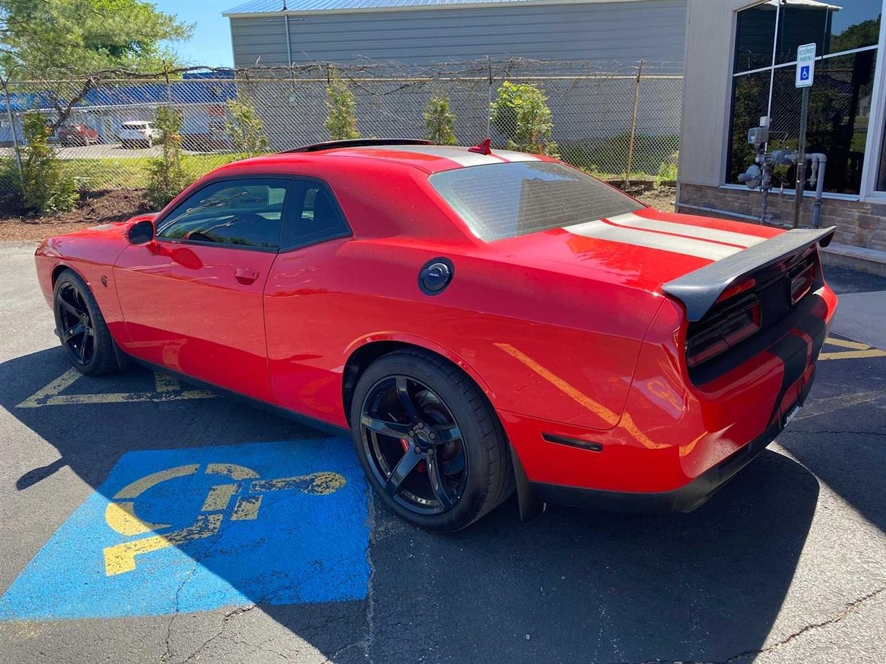 Dodge Challenger SRT Hellcat 2016
