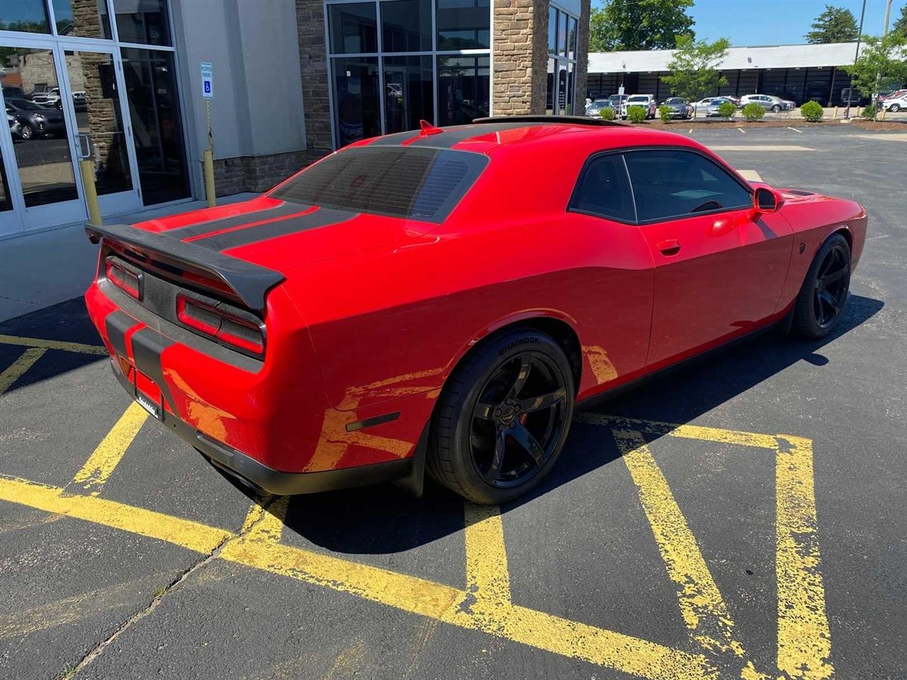 Dodge Challenger SRT Hellcat 2016