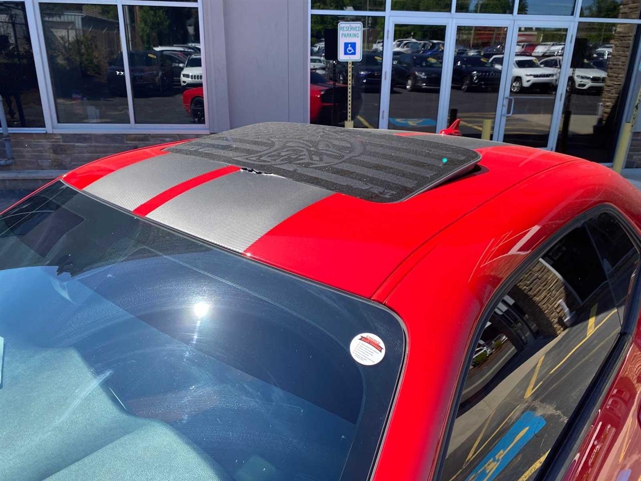 Dodge Challenger SRT Hellcat 2016