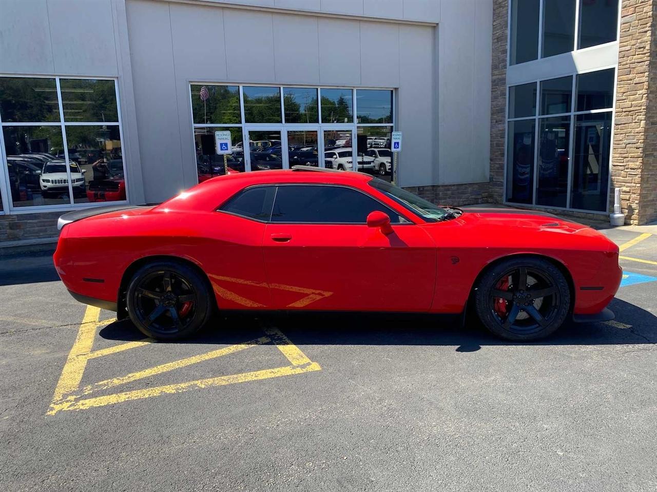 Dodge Challenger SRT Hellcat 2016