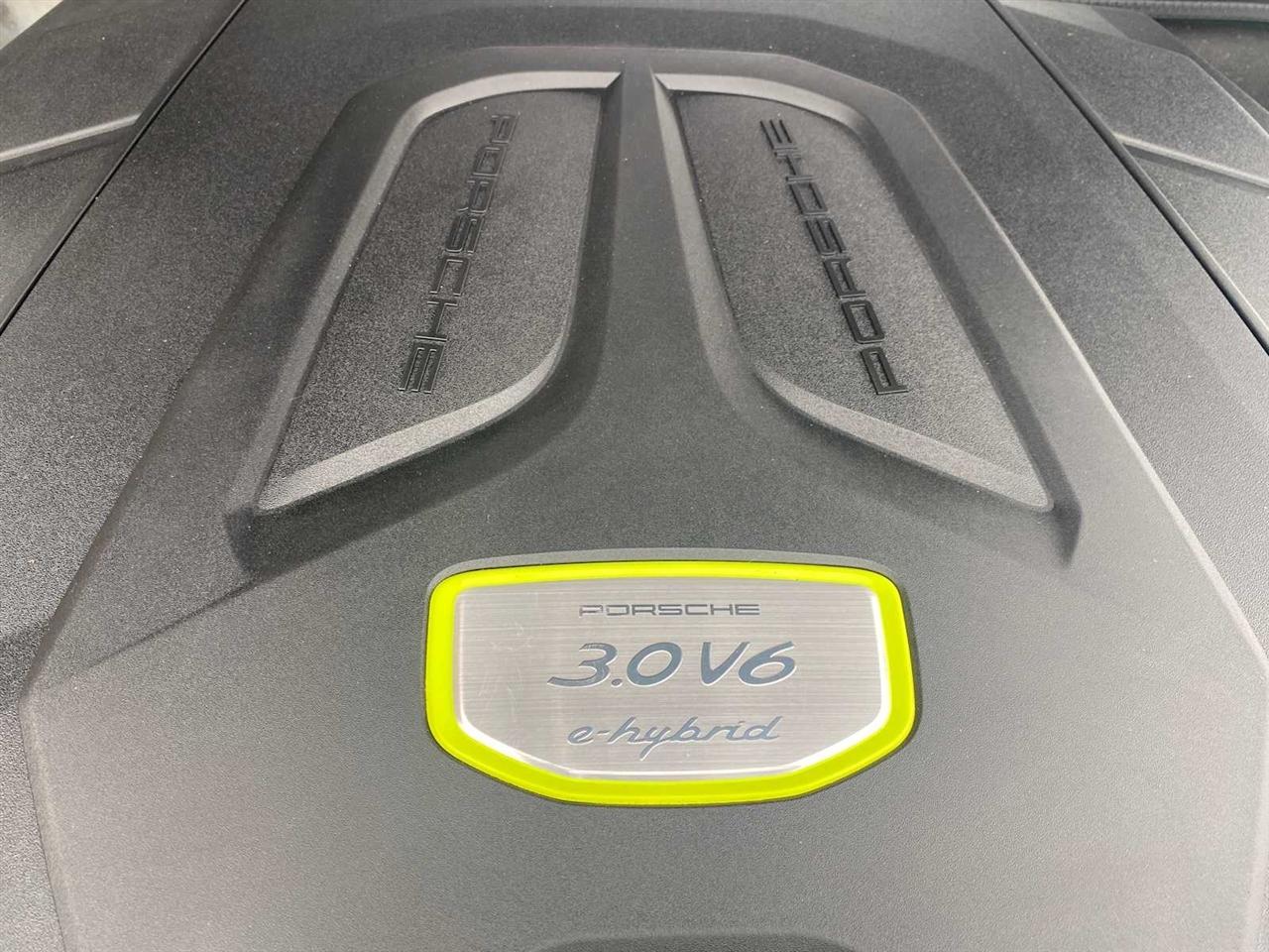 Porsche Cayenne Platinum Edition E-Hybrid AWD 2023