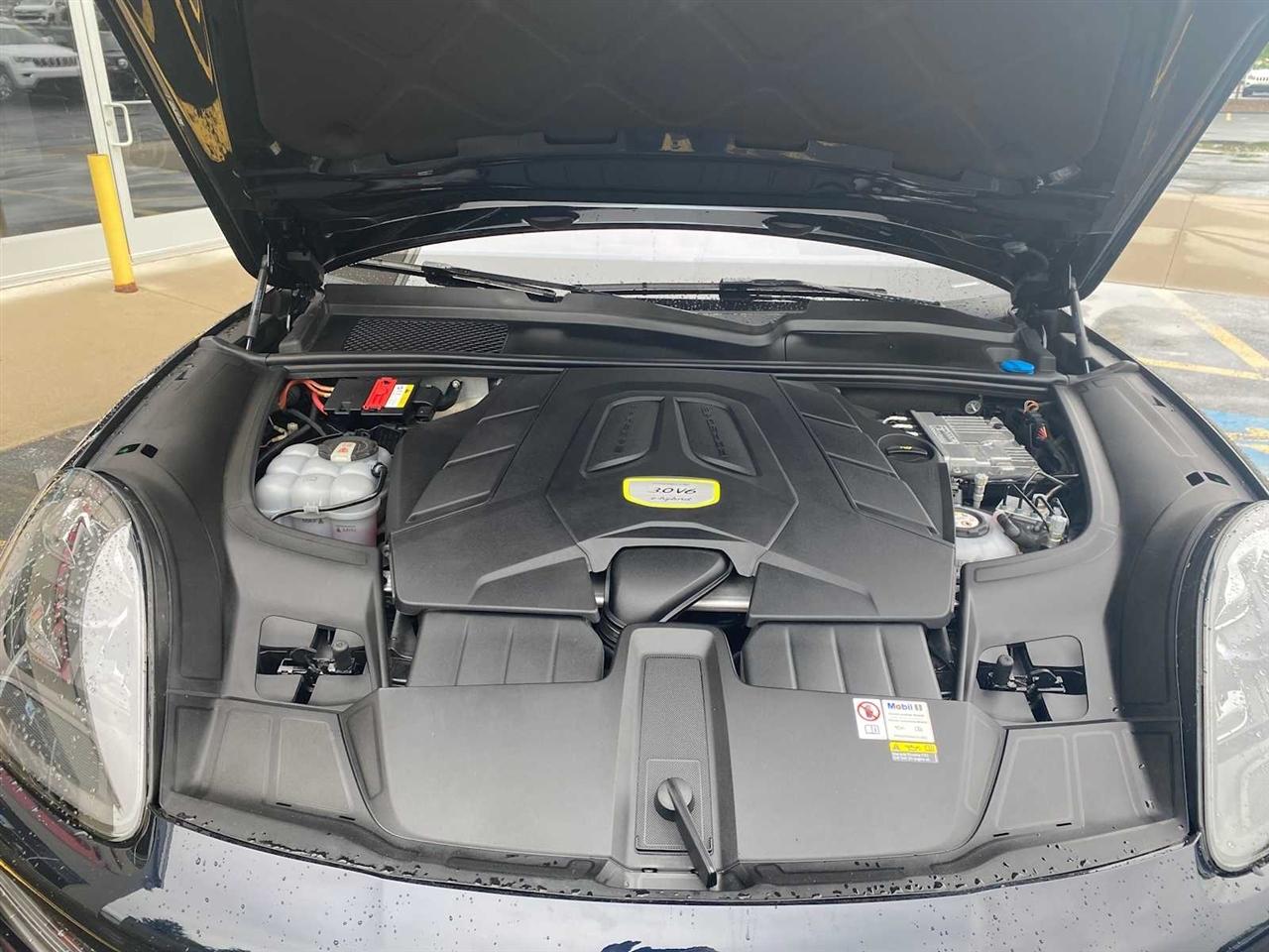 Porsche Cayenne Platinum Edition E-Hybrid AWD 2023