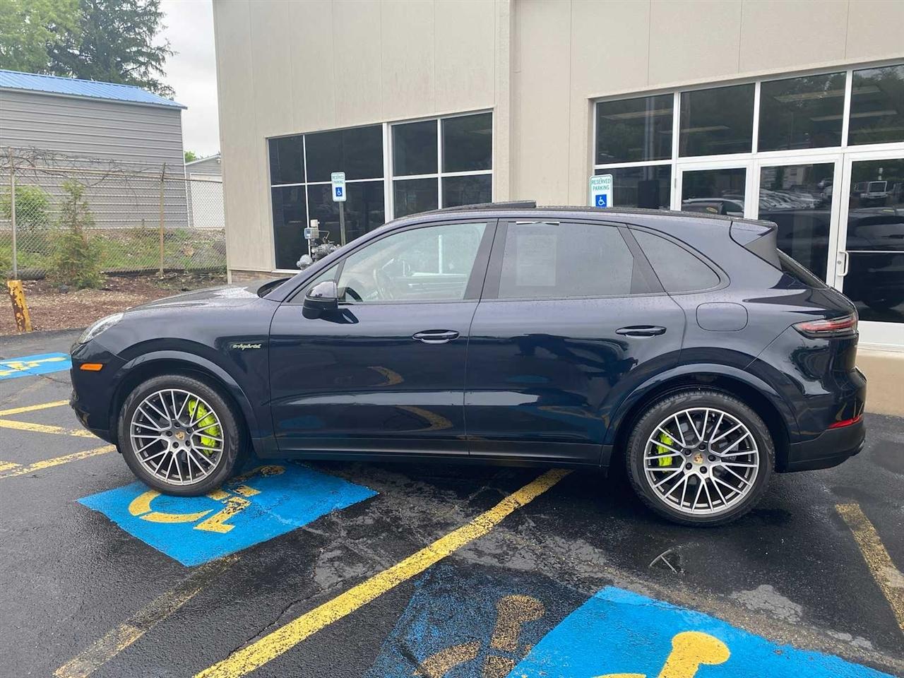 Porsche Cayenne Platinum Edition E-Hybrid AWD 2023