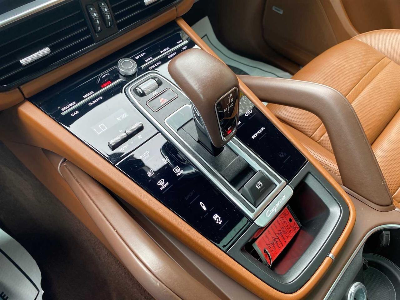 Porsche Cayenne Platinum Edition E-Hybrid AWD 2023