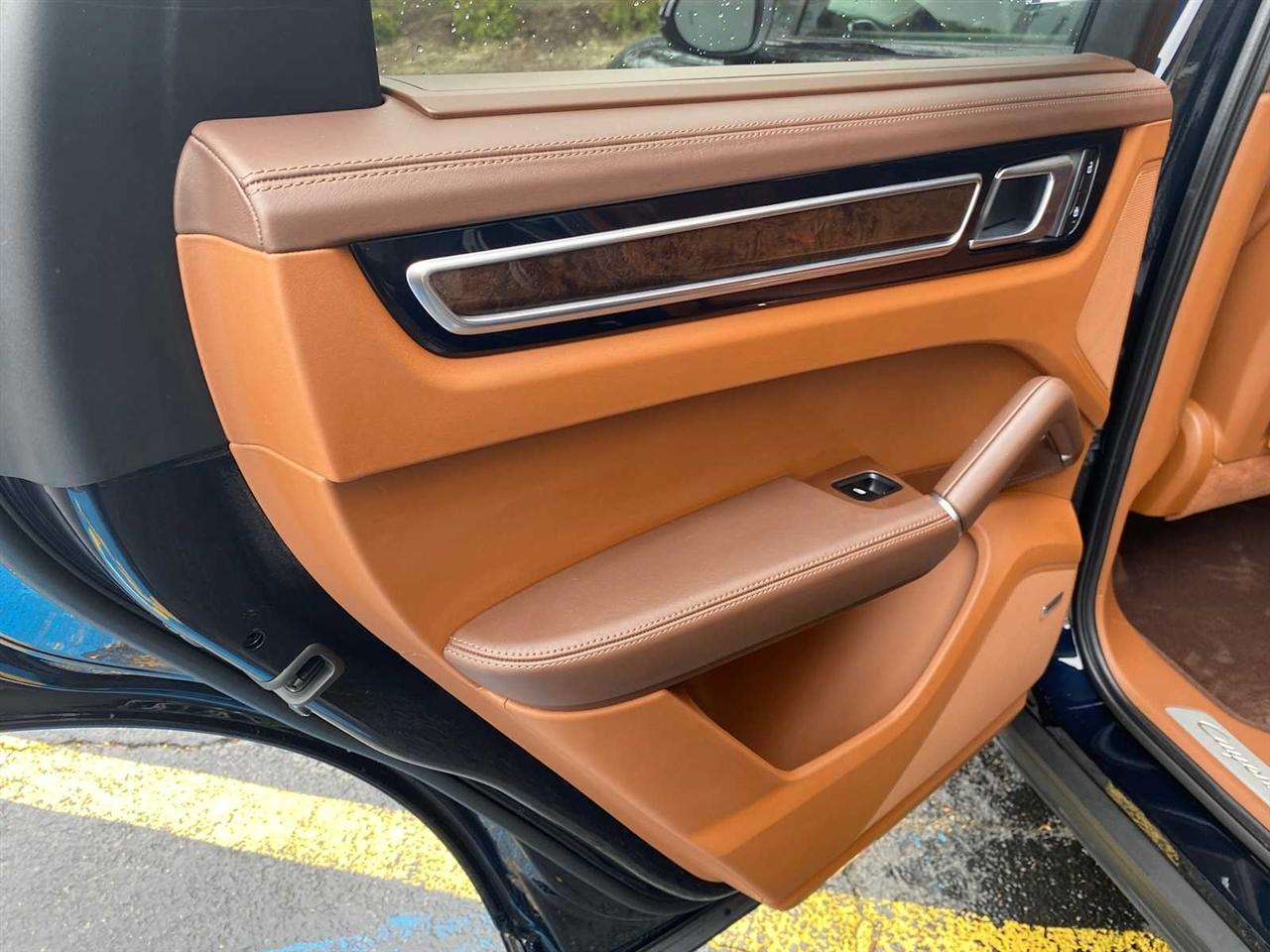 Porsche Cayenne Platinum Edition E-Hybrid AWD 2023
