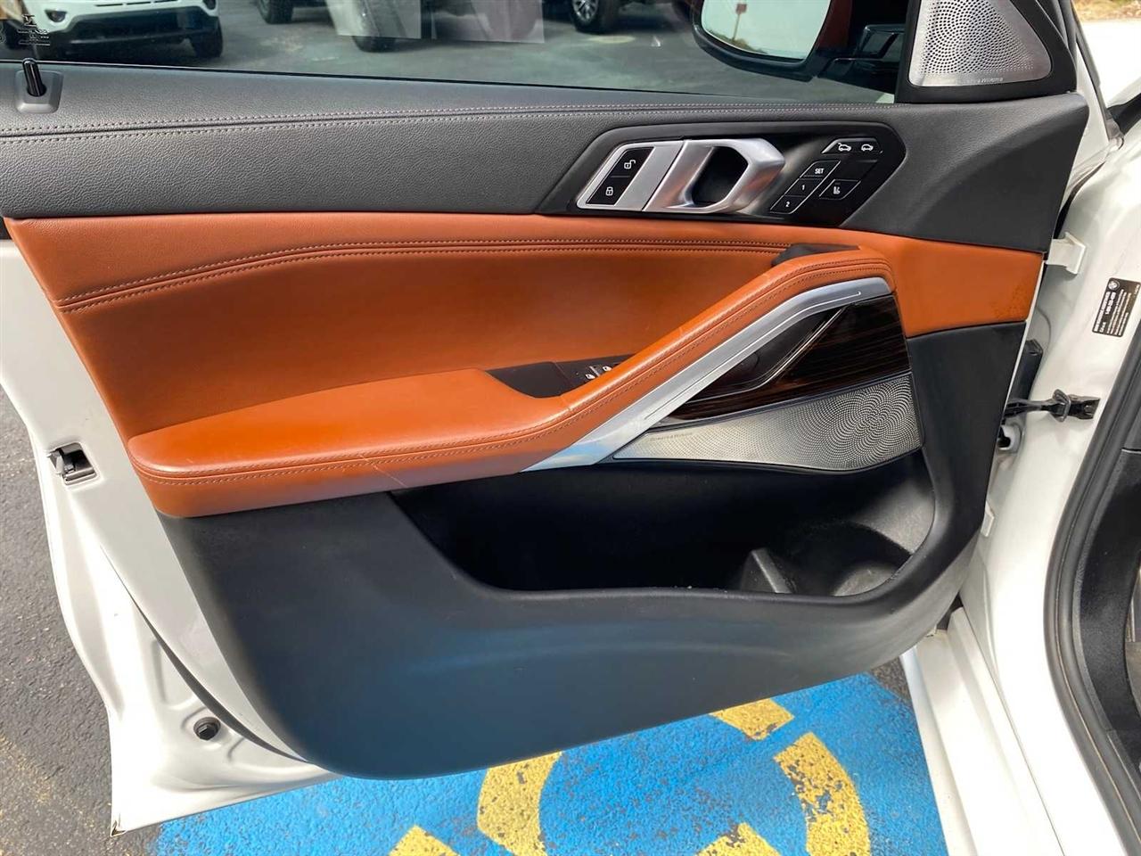 BMW X6 M50i 2023