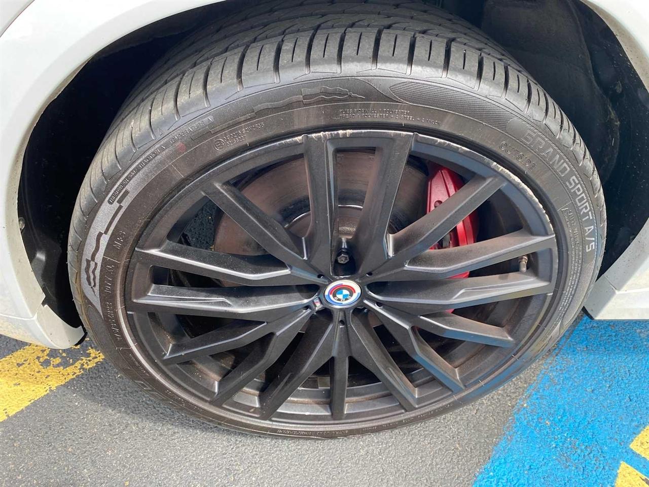 BMW X6 M50i 2023