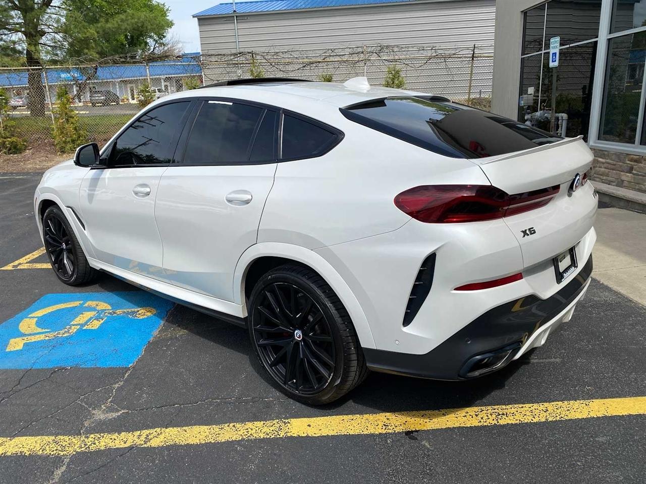 BMW X6 M50i 2023