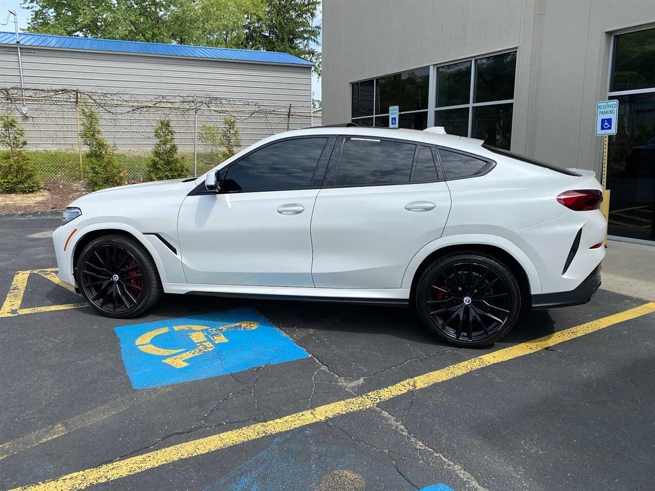 BMW X6 M50i 2023