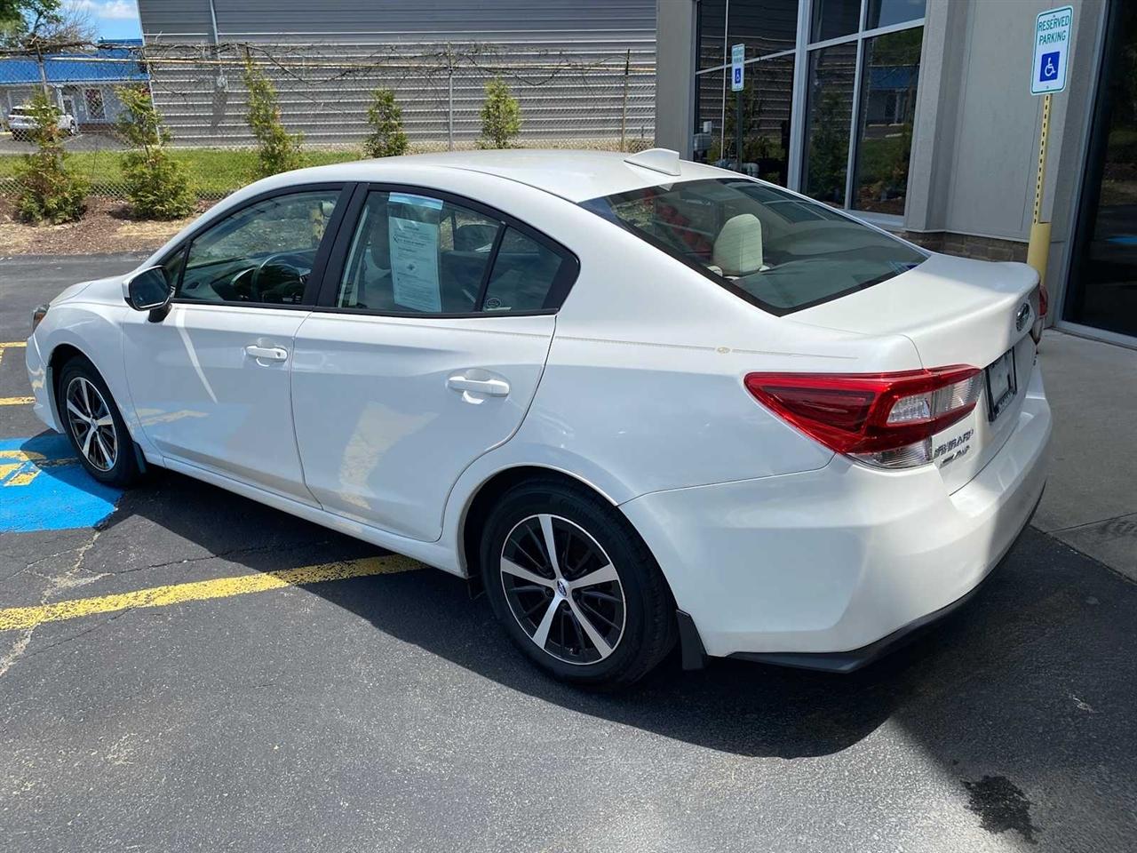 Subaru Impreza 2.0i Premium CVT 4-Door 2020
