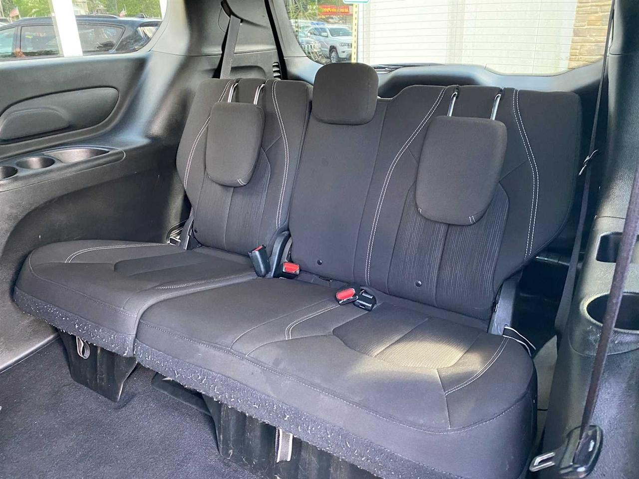 Chrysler Pacifica Touring 2021