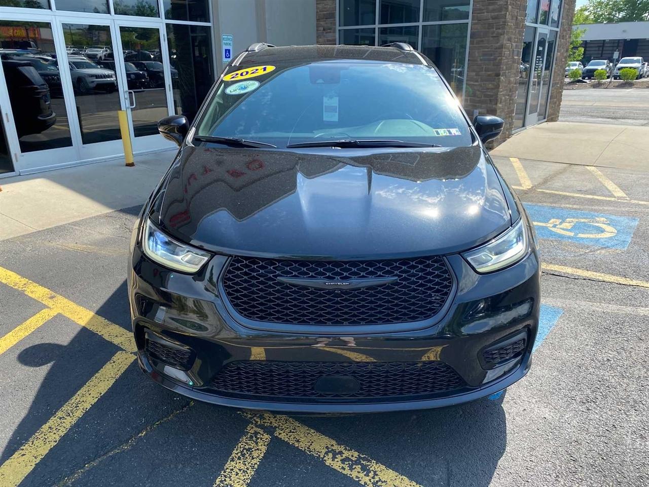 Chrysler Pacifica Touring 2021