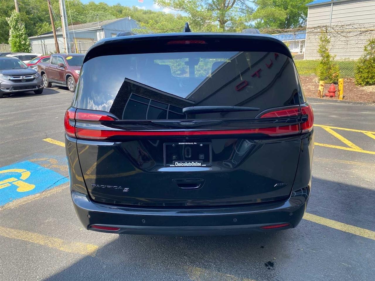 Chrysler Pacifica Touring 2021