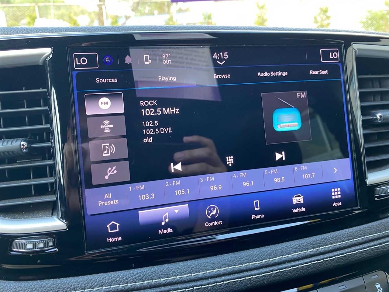 Chrysler Pacifica Touring 2021