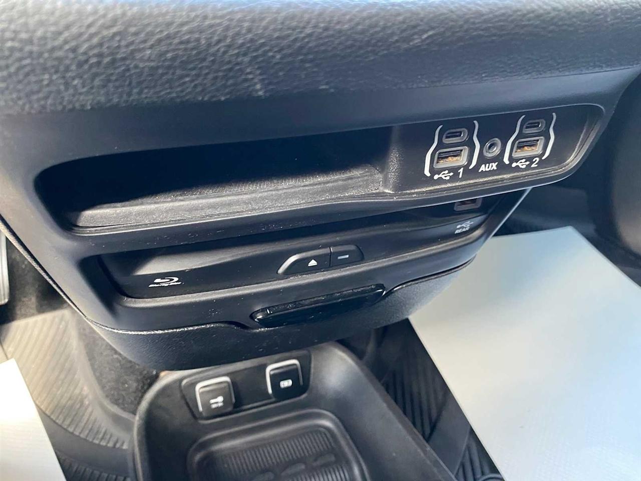 Chrysler Pacifica Touring 2021