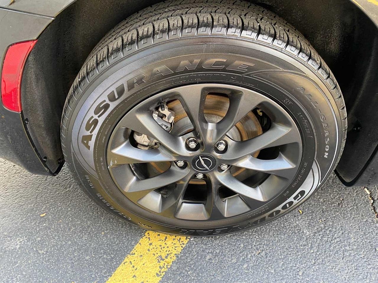 Chrysler Pacifica Touring 2021