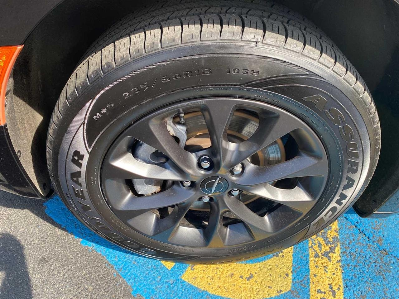 Chrysler Pacifica Touring 2021
