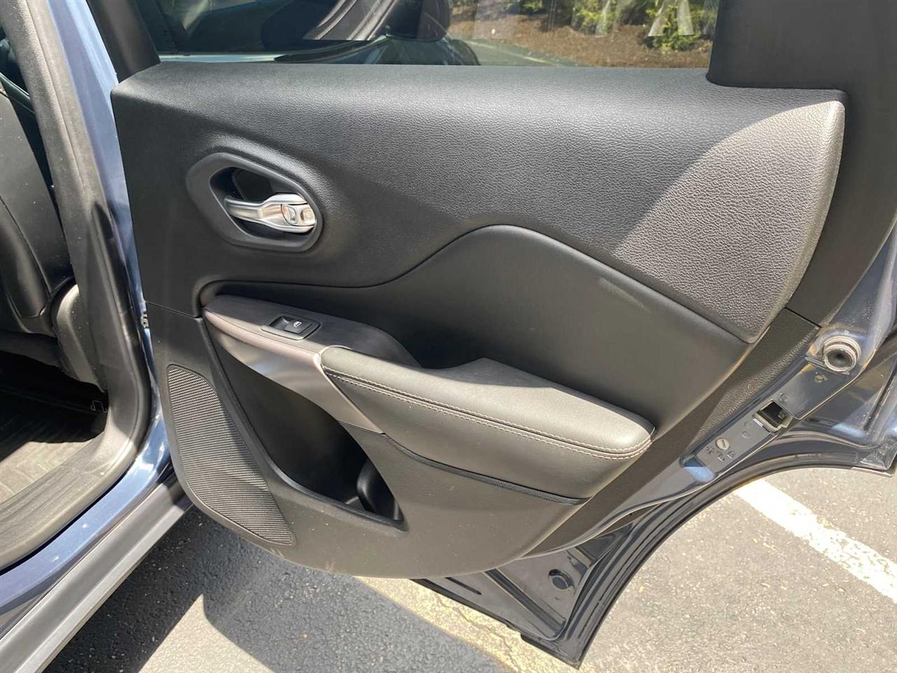 Jeep Cherokee Limited 4WD 2020