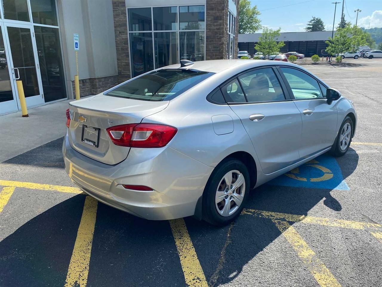 Chevrolet Cruze LS Auto 2016