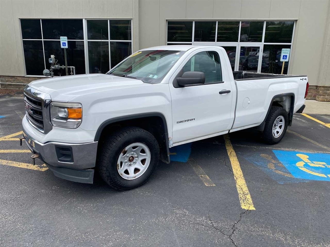 GMC Sierra 1500 Base Long Box 4WD 2015
