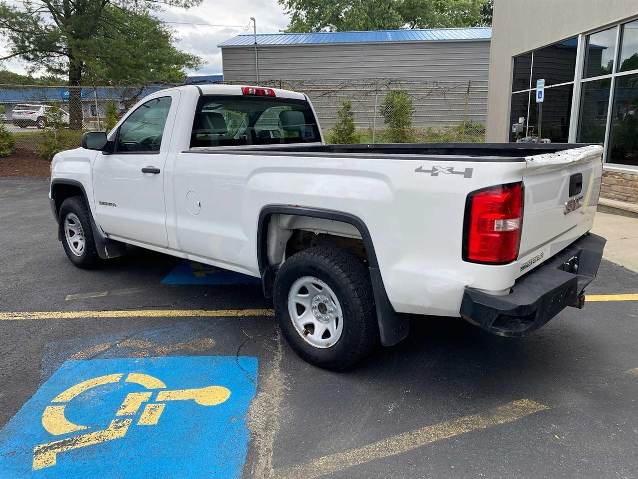 GMC Sierra 1500 Base Long Box 4WD 2015