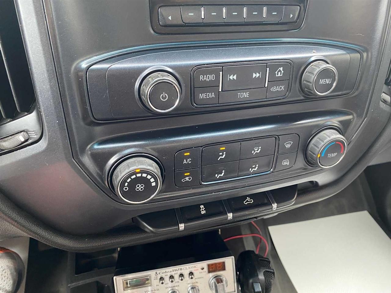 GMC Sierra 1500 Base Long Box 4WD 2015