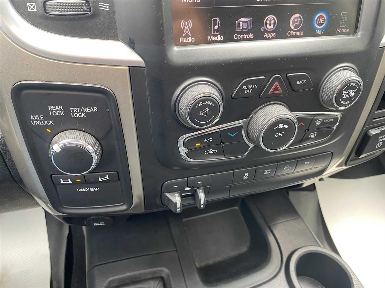 RAM 2500 Power Wagon Crew Cab SWB 4WD 2015