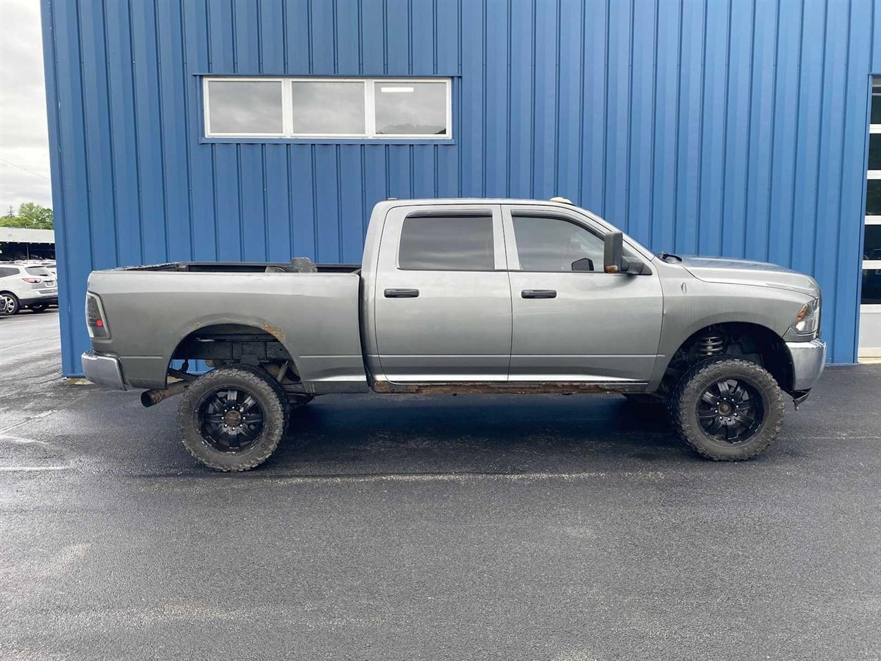 RAM 2500 ST Crew Cab SWB 4WD 2012