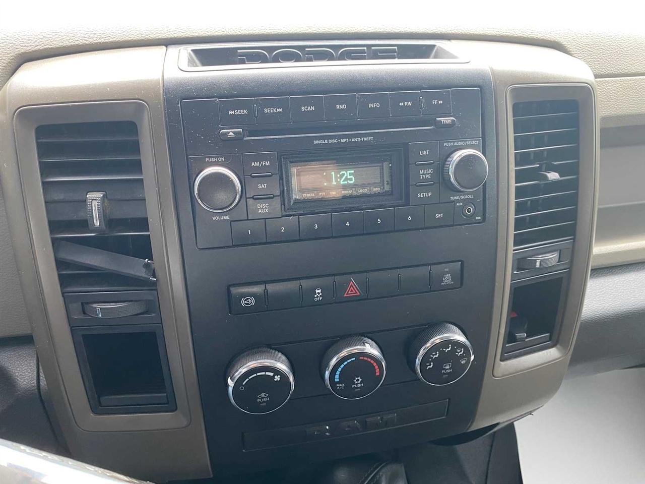 RAM 2500 ST Crew Cab SWB 4WD 2012