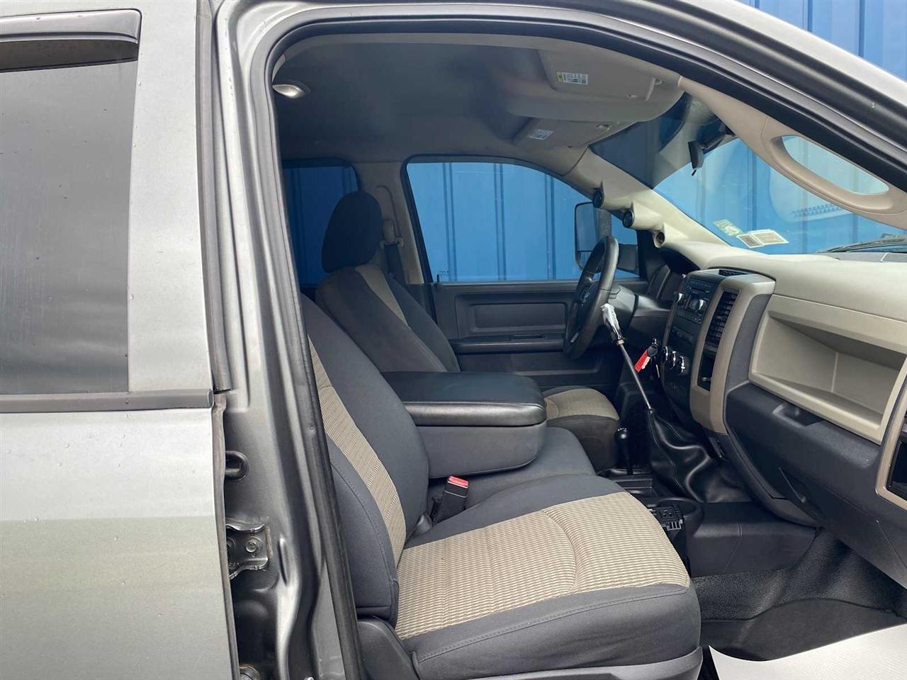 RAM 2500 ST Crew Cab SWB 4WD 2012