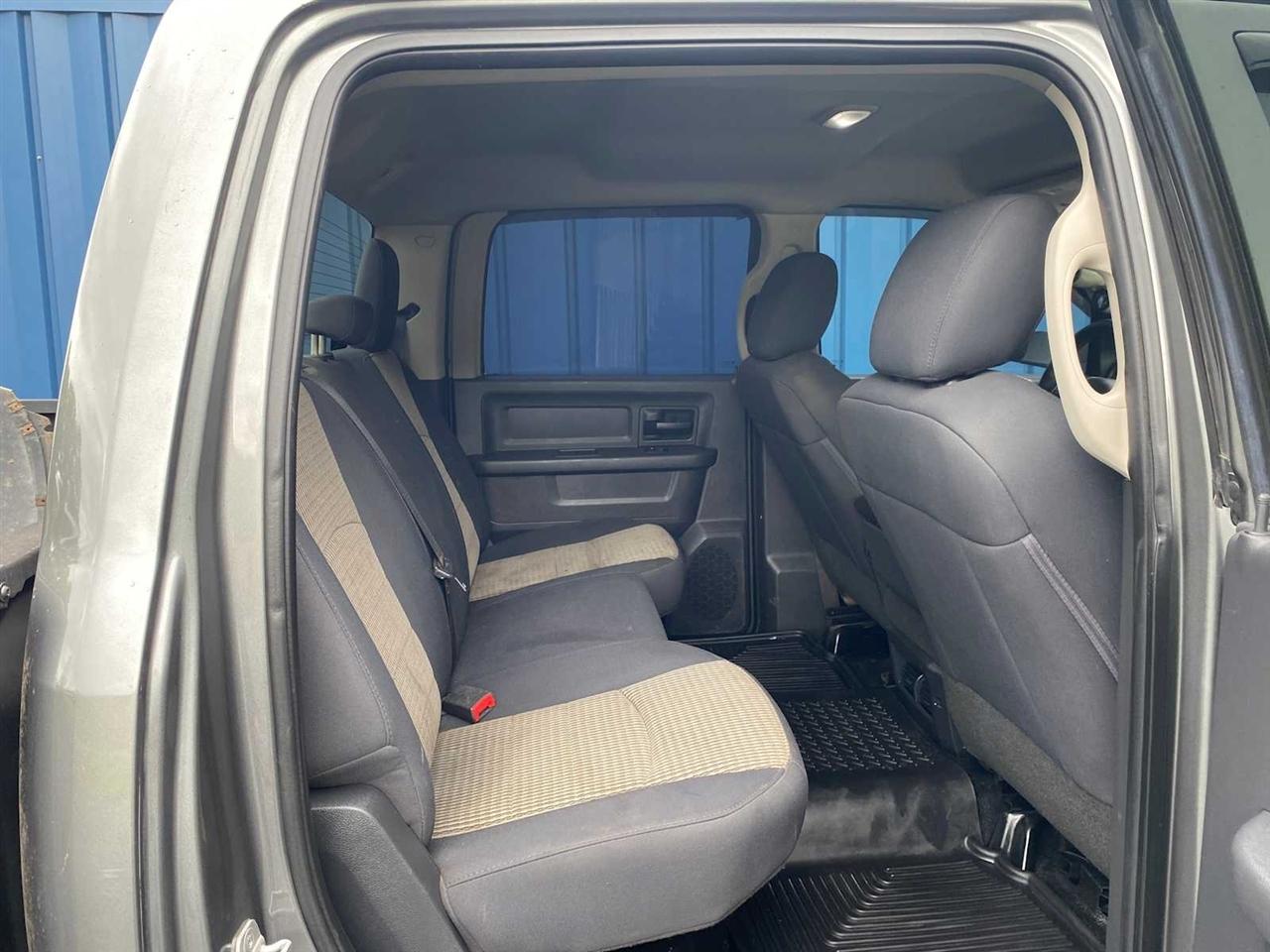 RAM 2500 ST Crew Cab SWB 4WD 2012