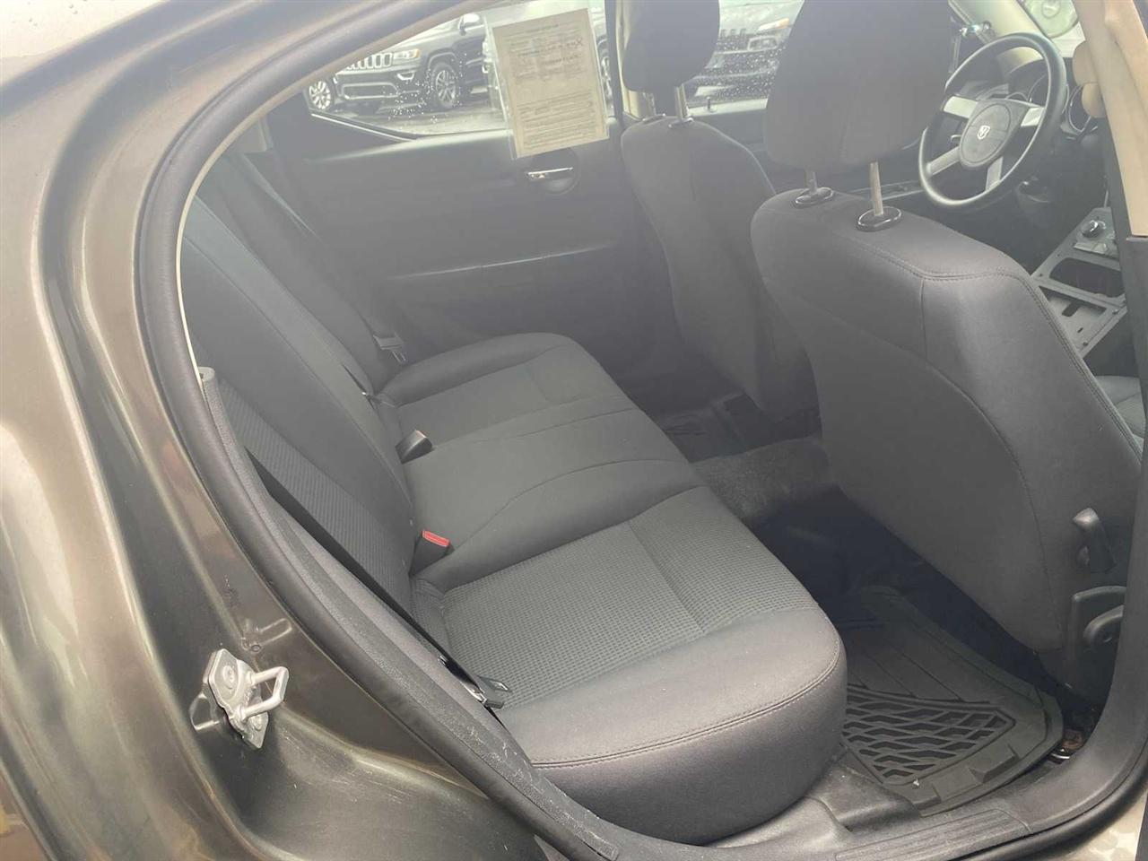 Dodge Charger 4dr Sdn Police RWD 2010