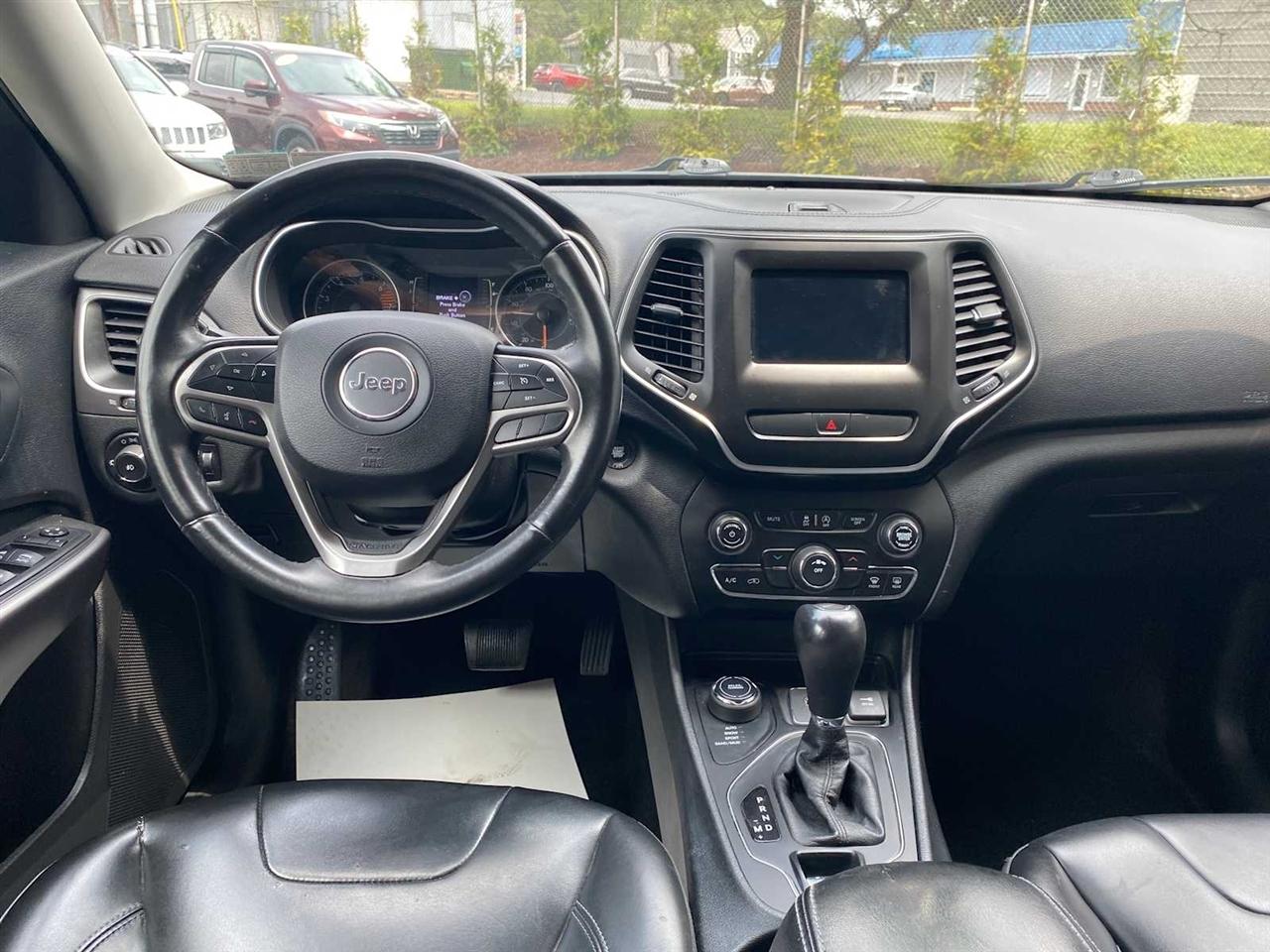 Jeep Cherokee Latitude Plus 4WD 2019