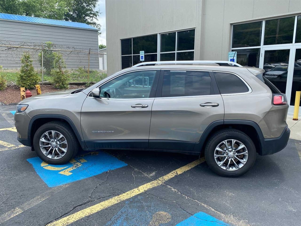 Jeep Cherokee Latitude Plus 4WD 2019