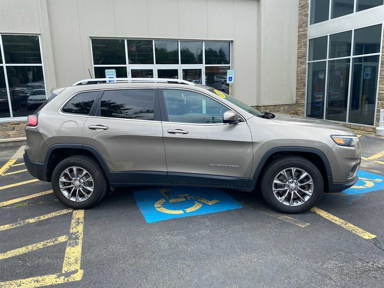 Jeep Cherokee Latitude Plus 4WD 2019