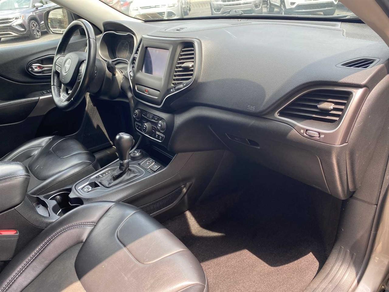 Jeep Cherokee Latitude Plus 4WD 2019