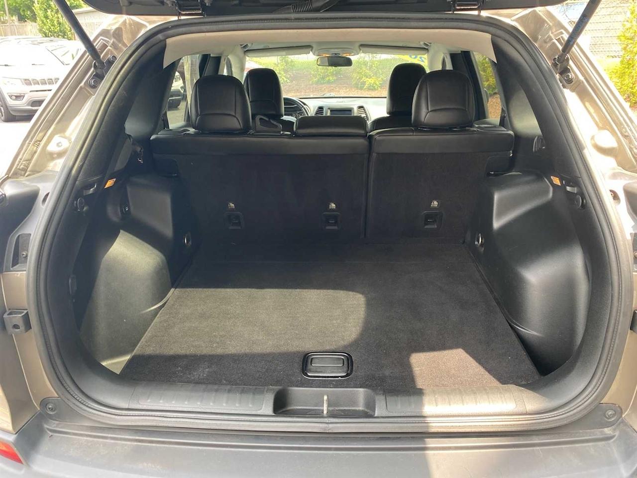 Jeep Cherokee Latitude Plus 4WD 2019