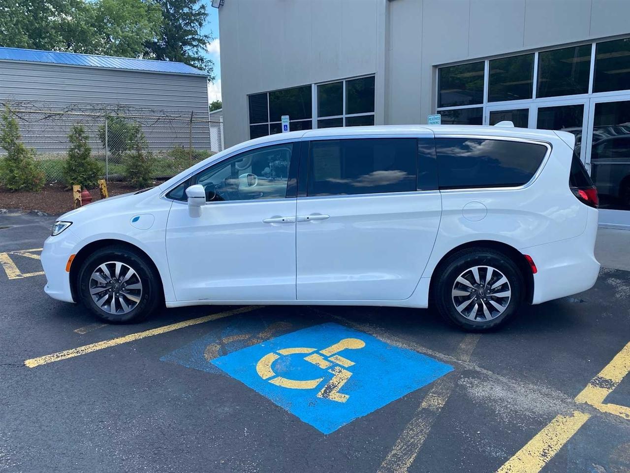 Chrysler Pacifica Hybrid Touring L 2022