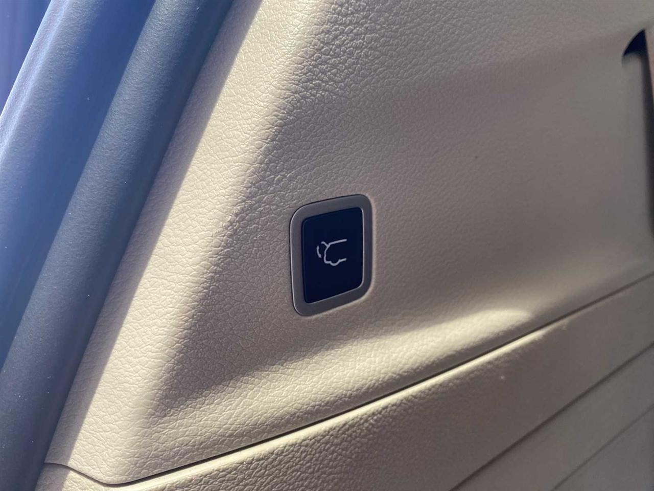 Chrysler Pacifica Hybrid Touring L 2022
