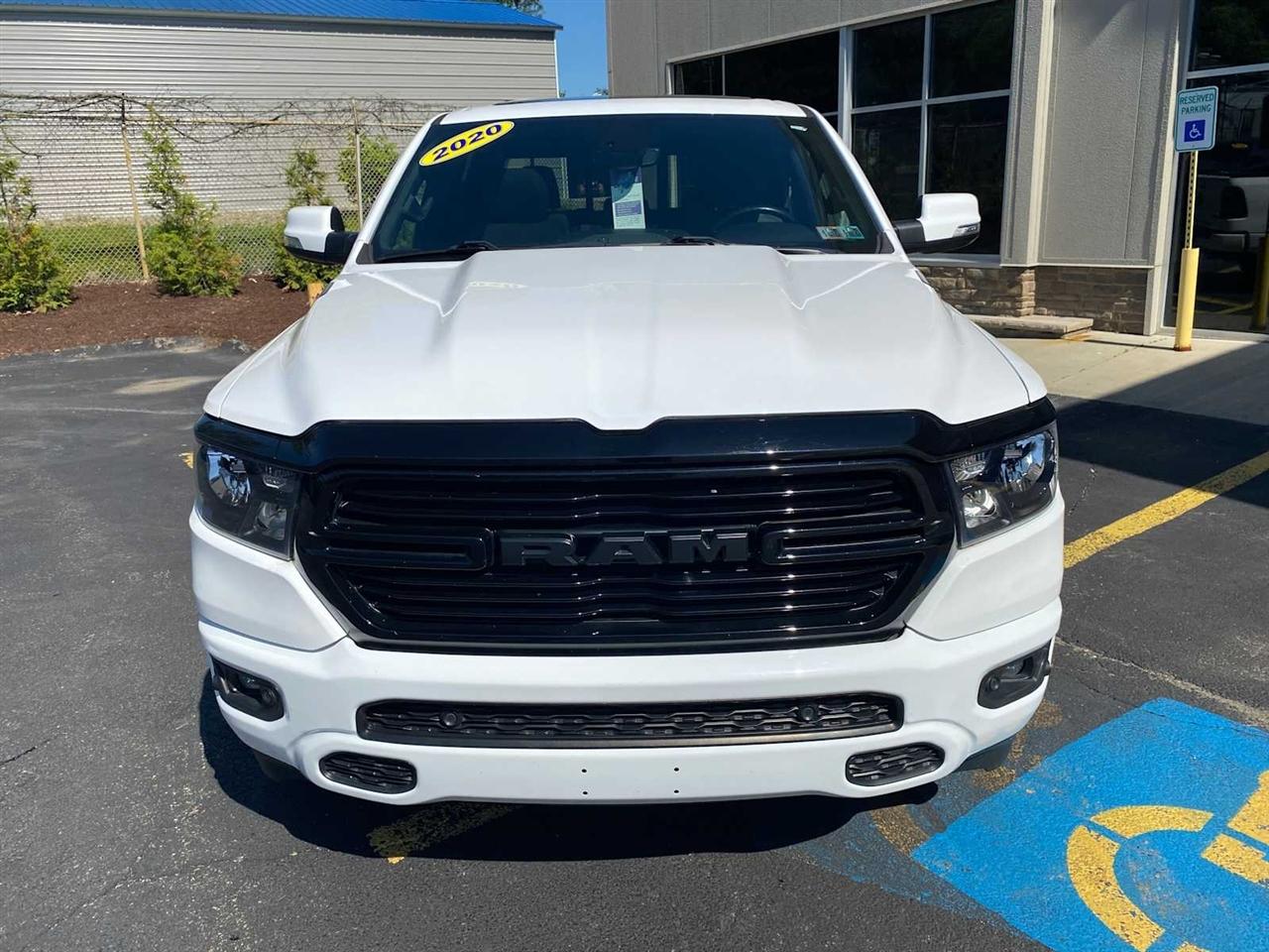 RAM 1500 Big Horn Crew Cab SWB 4WD 2020