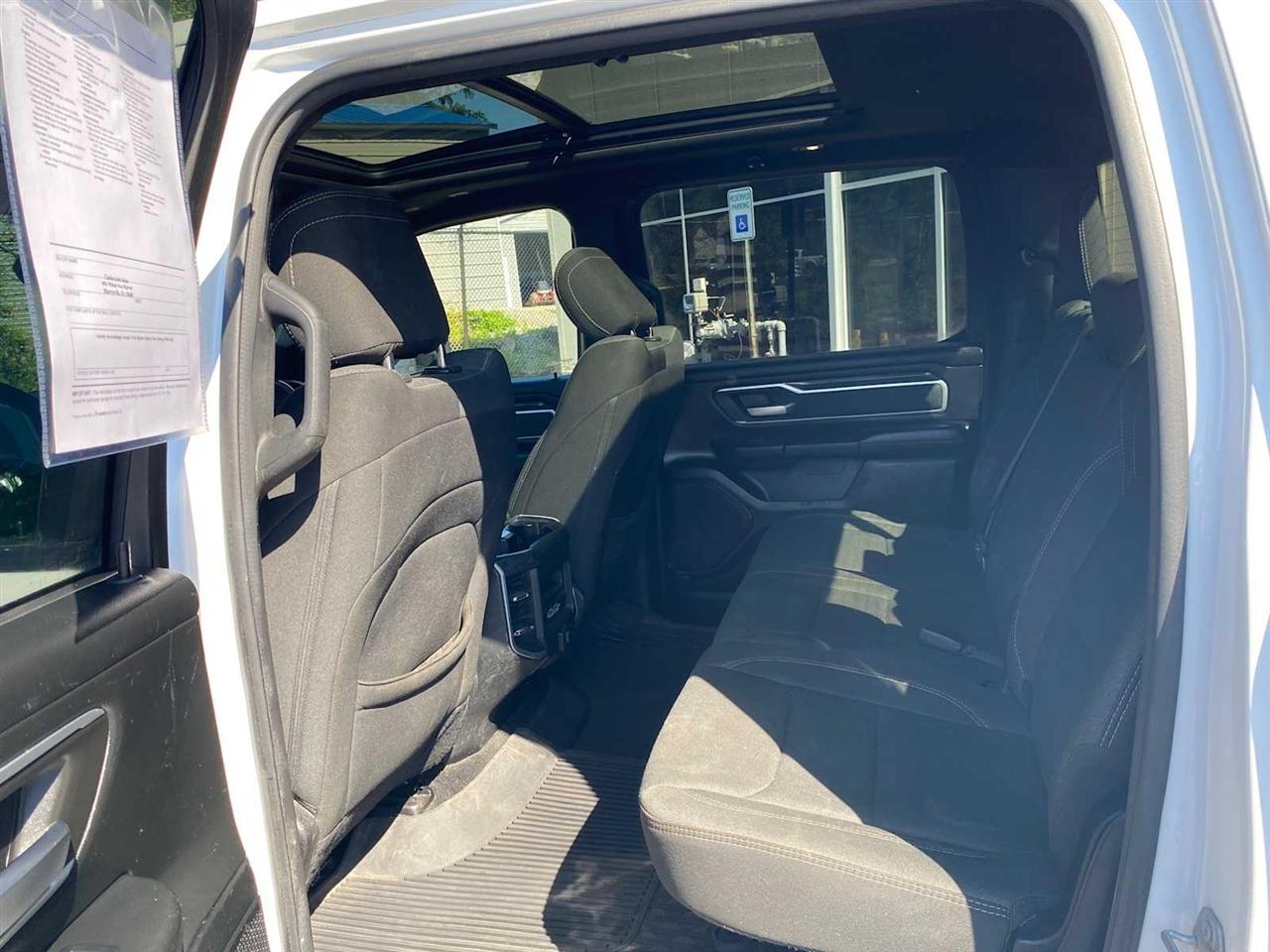 RAM 1500 Big Horn Crew Cab SWB 4WD 2020
