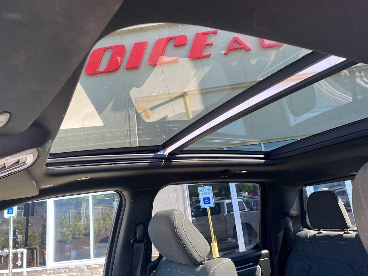RAM 1500 Big Horn Crew Cab SWB 4WD 2020