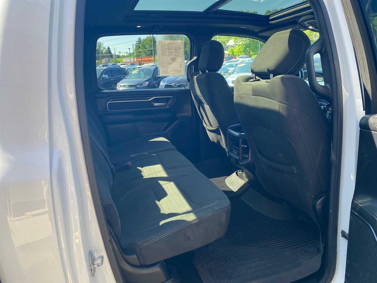 RAM 1500 Big Horn Crew Cab SWB 4WD 2020