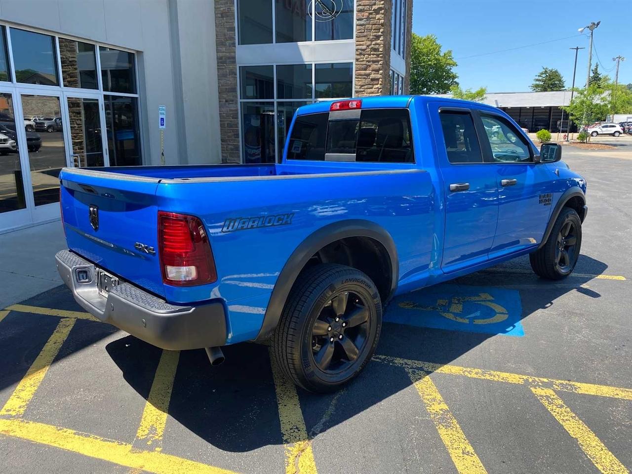 RAM 1500 SLT Quad Cab 4WD 2020