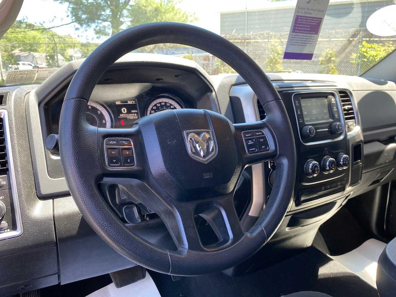 RAM 1500 SLT Quad Cab 4WD 2020