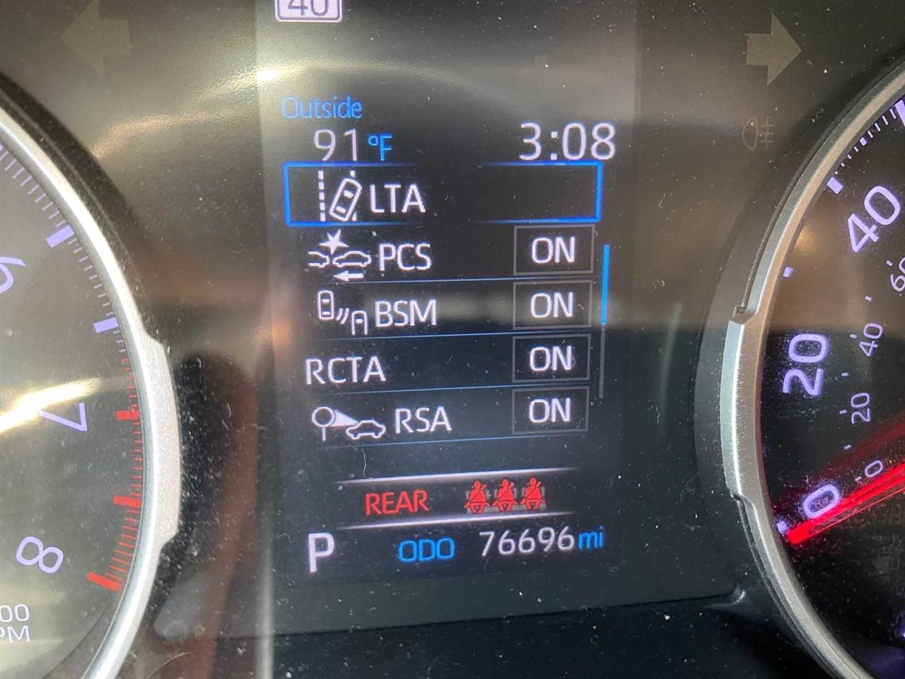 Toyota RAV4 XLE AWD 2019