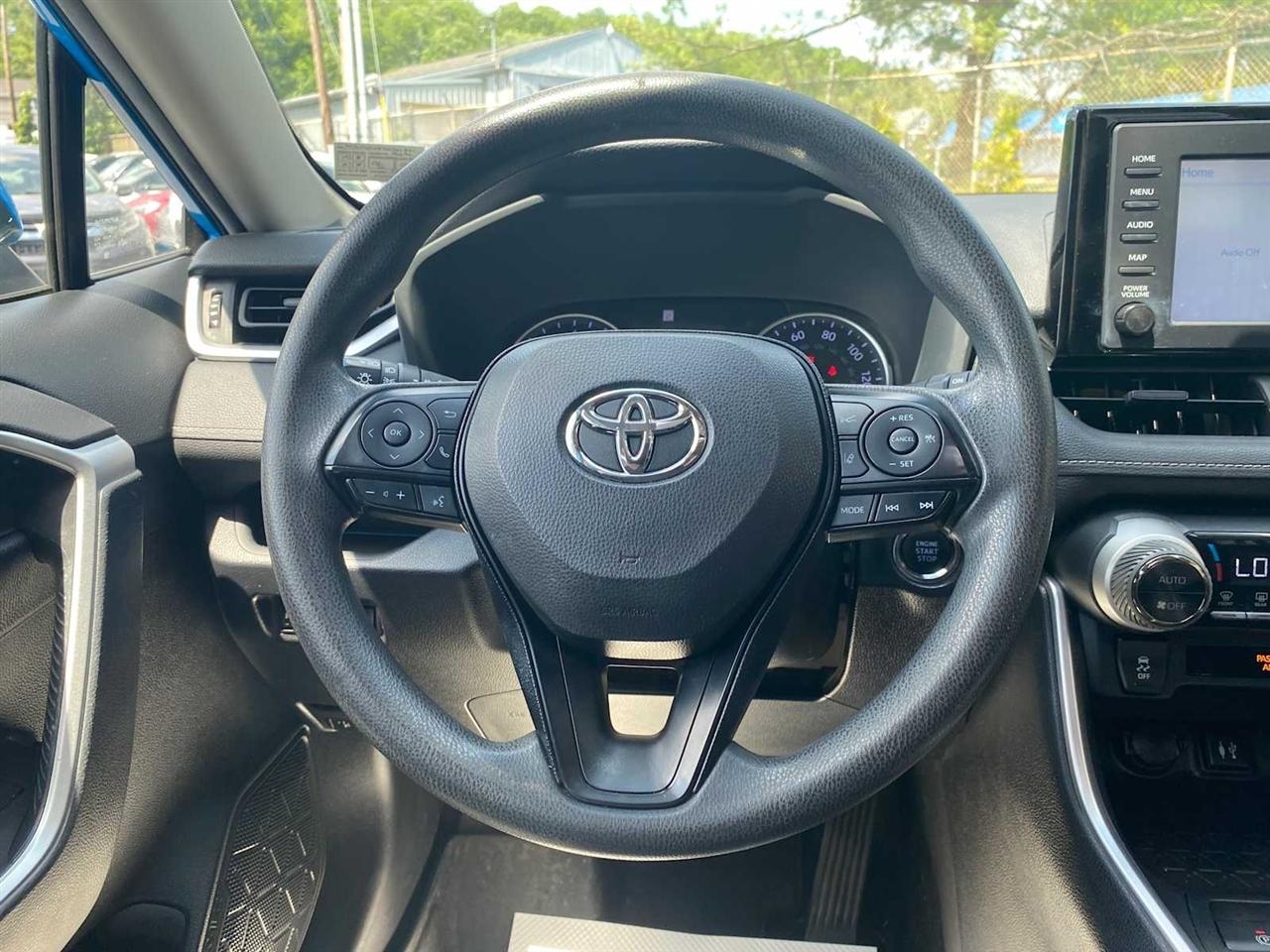 Toyota RAV4 XLE AWD 2019