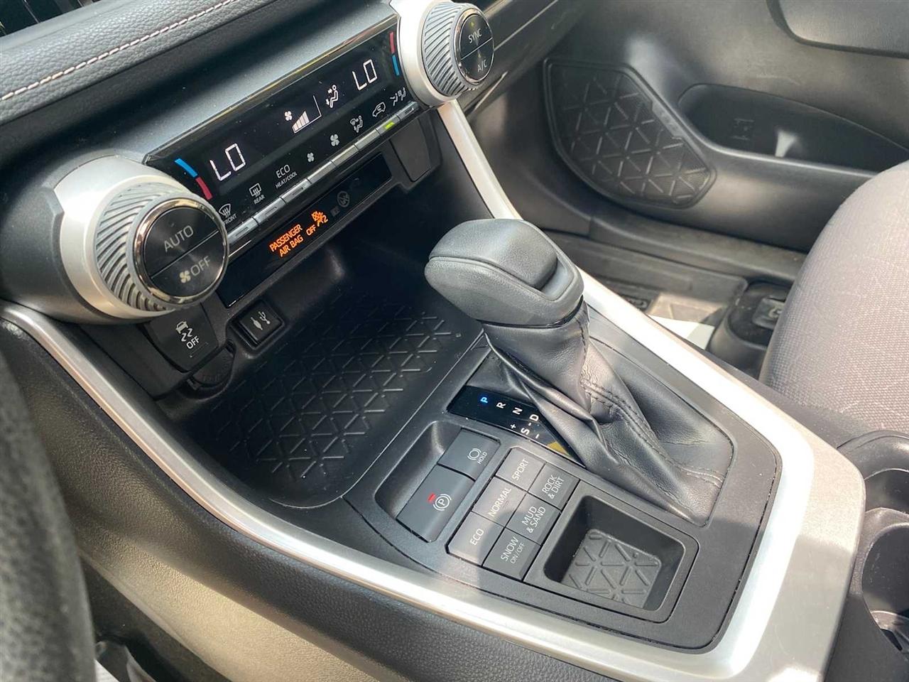 Toyota RAV4 XLE AWD 2019