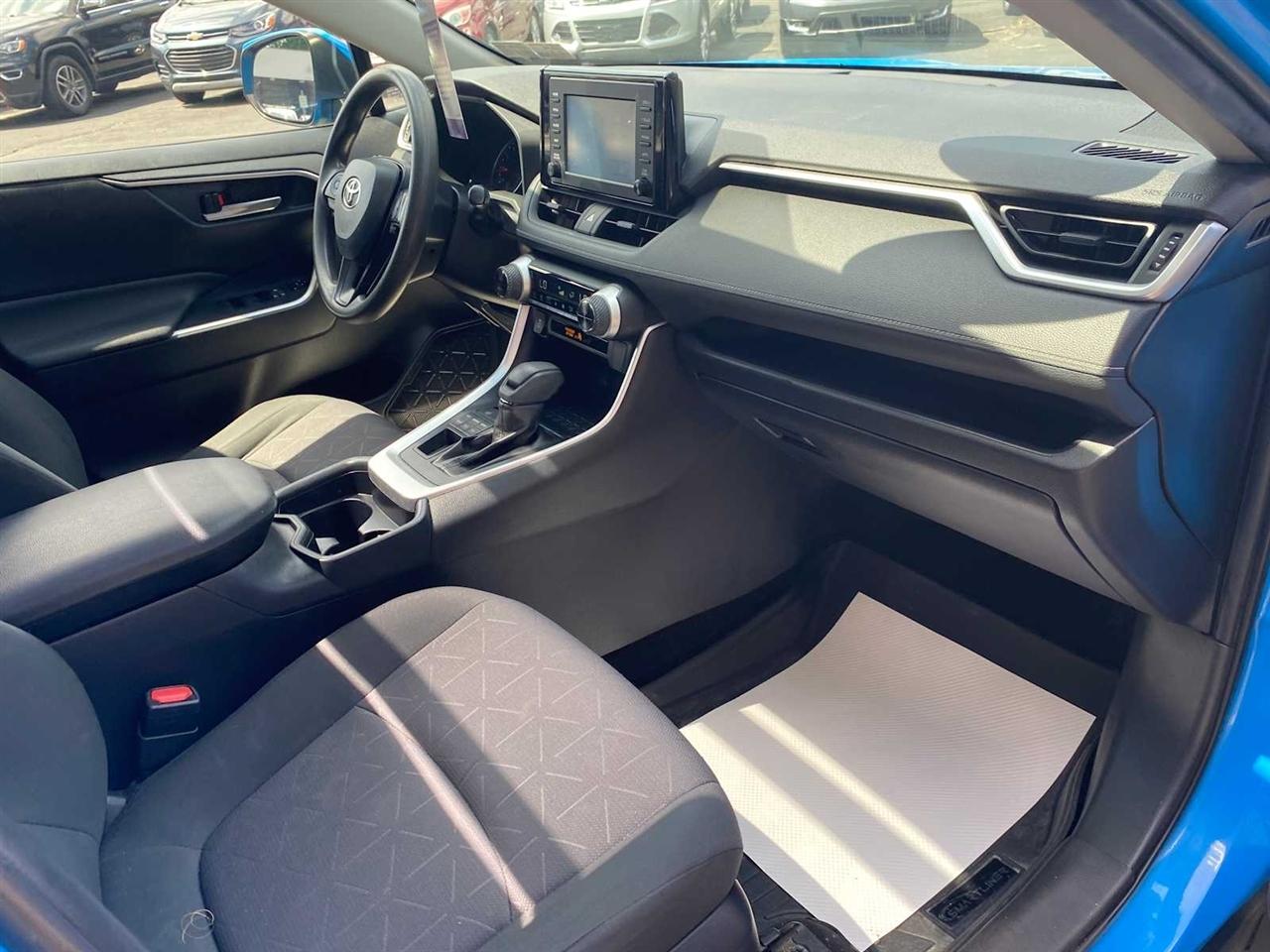 Toyota RAV4 XLE AWD 2019
