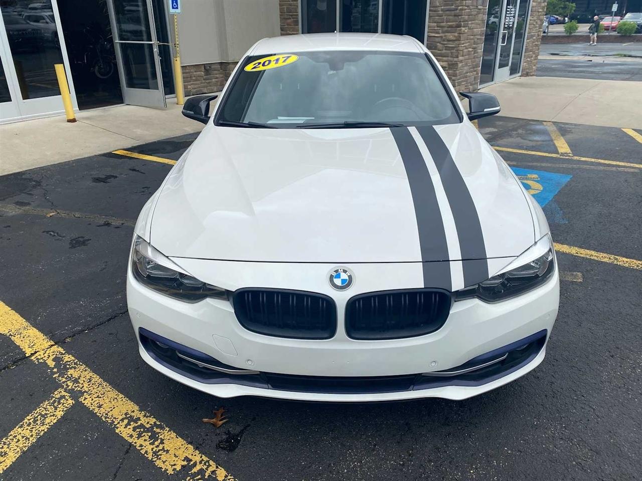 BMW 3-Series 330i SULEV Sedan 2017